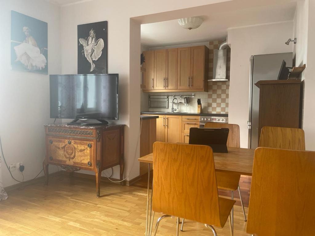 Kamienica Gdynska 35 Apartment กดิเนีย ภายนอก รูปภาพ