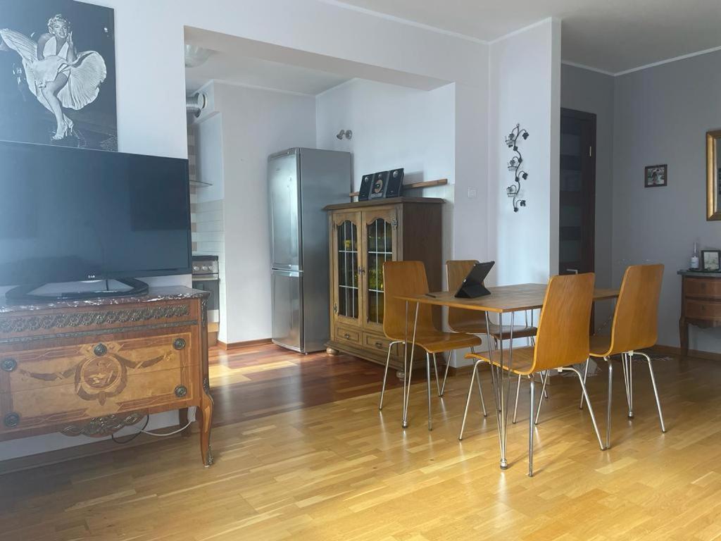 Kamienica Gdynska 35 Apartment กดิเนีย ภายนอก รูปภาพ